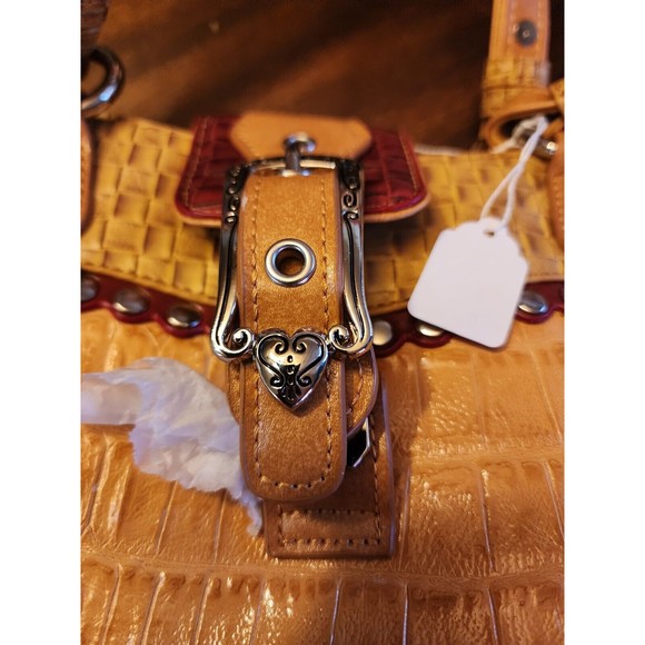 NWT Madi Claire Sand Wagner LEATHER CROCO Embossed SATCHEL BAG PURSE Heart Hand - Picture 9 of 9